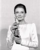 1990_gg47_audrey_hepburn_demille_2_ng_fotor.jpg