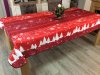 nappe-noel-rectangulaire-rouge-blanc-sapin-flocon-polyester.jpg nappe-noel-rectangulaire-rouge-blanc-sapin-flocon-polyester.jpg
