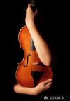 papiers-peints-vieux-violon-dans-les-mains-de-femme.jpg.jpg papiers-peints-vieux-violon-dans-les-mains-de-femme.jpg.jpg