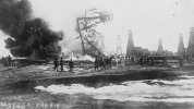 Incendie_d'un_puits_de_pétrole_[...]Agence_Rol_btv1b53139811d_0.jpeg